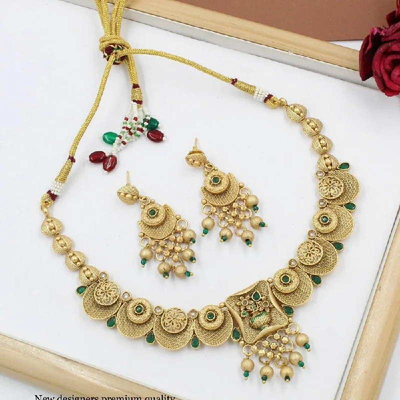 antique filigree ladies necklace-Manisha Jewellery Pota Stone Gold Plated  Necklace Set