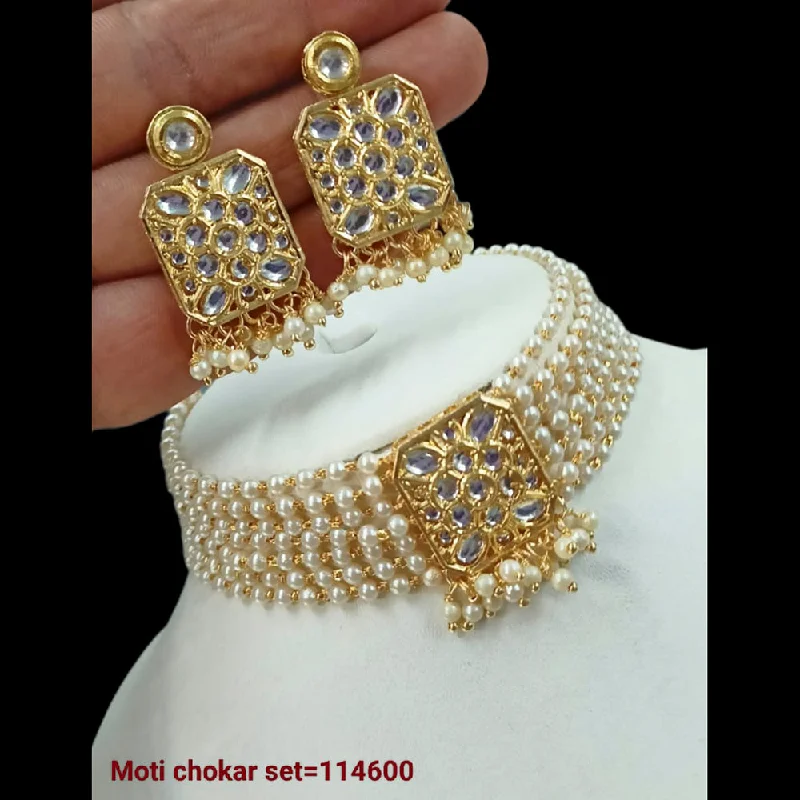 Victorian-inspired ladies necklace-Padmawati Bangles Kundan Stone Choker Necklace Set