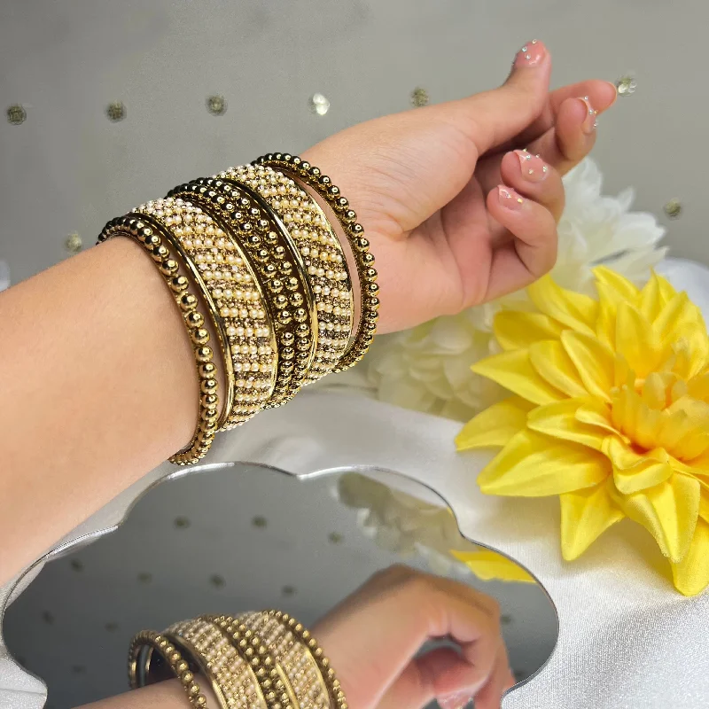 delicate floral ladies bracelet-Bella - Bollywood Gold Set