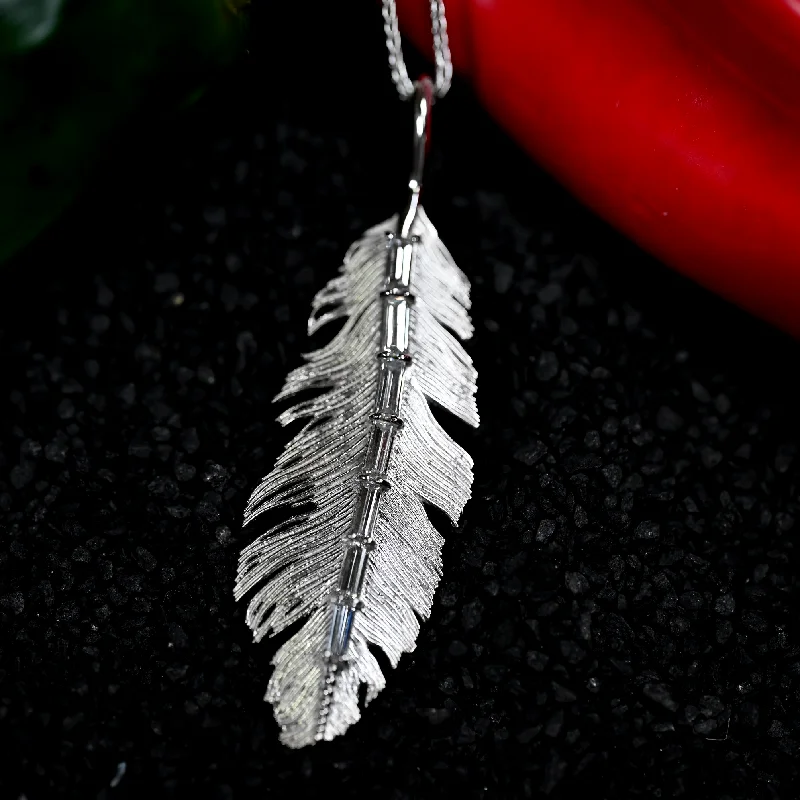 eco-friendly lab-grown ladies necklace-0.94ctw Diamond Fashion Feather Necklace