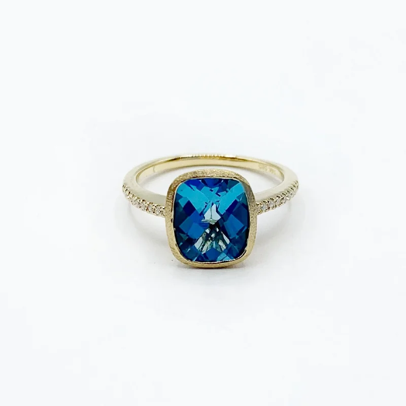 romantic infinity ladies ring-Swiss Blue Topaz with diamonds