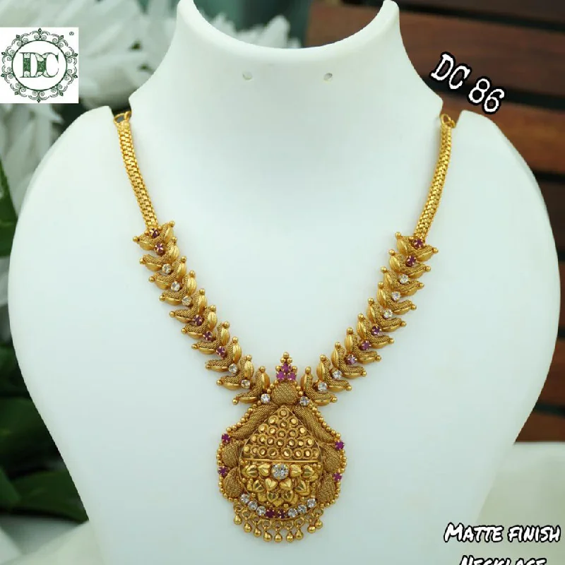 mariner chain ladies necklace-Diksha Collection Gold Plated Pota Stone Necklace Set